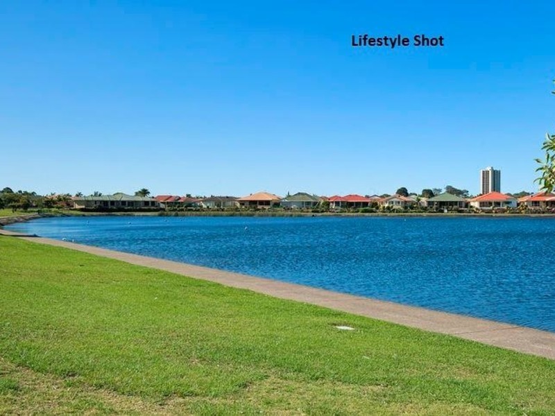 1A Pioneer Parade, Banora Point NSW 2486