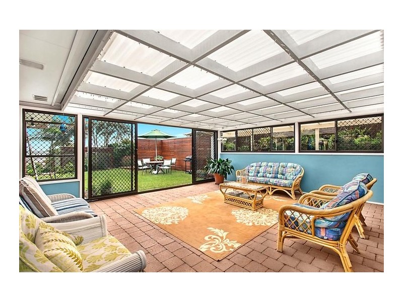 2 Oakland Parade, Banora Point NSW 2486