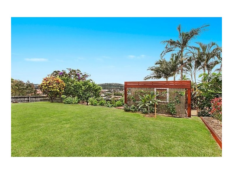 2 Oakland Parade, Banora Point NSW 2486