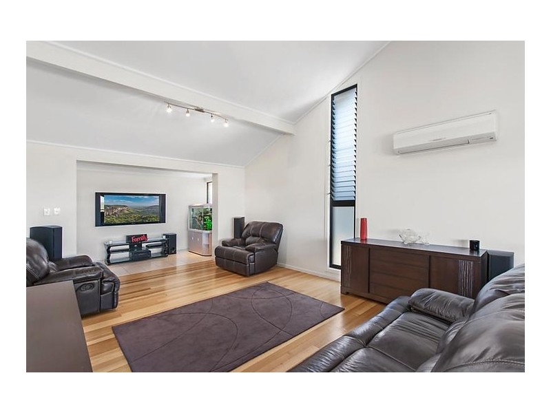 6 Bione Avenue, Banora Point NSW 2486
