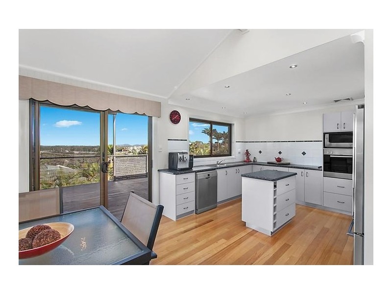 6 Bione Avenue, Banora Point NSW 2486