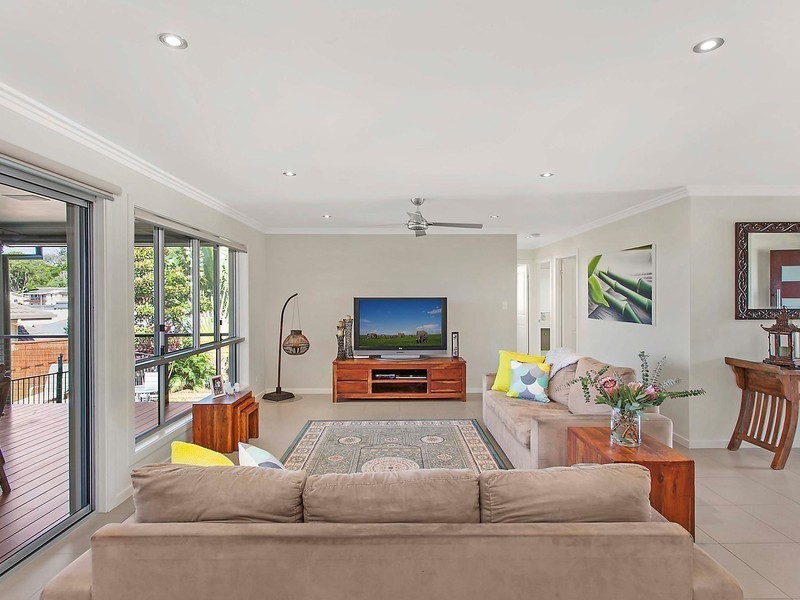 29 Buncrana Terrace, Banora Point NSW 2486