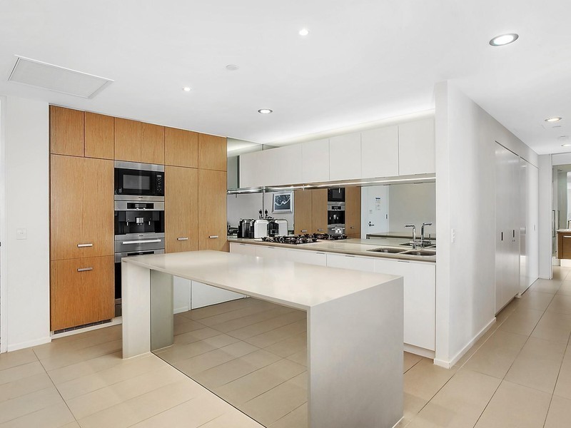 1404/1 Douglas Street, Kirra QLD 4225