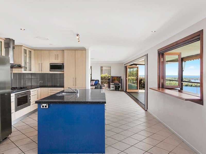 12 Blue Haze Crescent, Banora Point NSW 2486