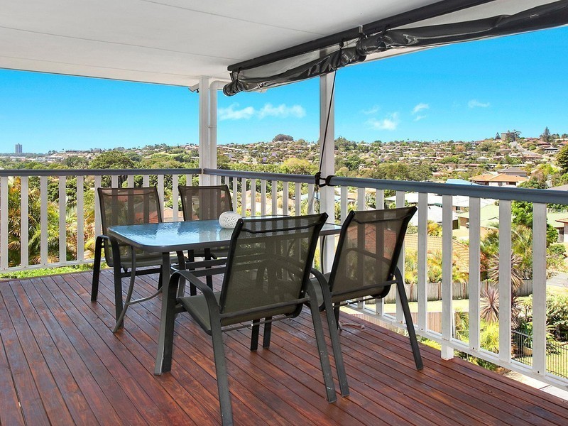 24 Grassmere Court, Banora Point NSW 2486