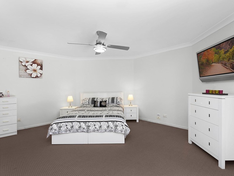 24 Grassmere Court, Banora Point NSW 2486