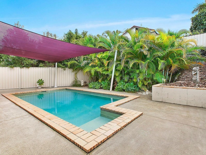 8 Mourne Terrace, Banora Point NSW 2486