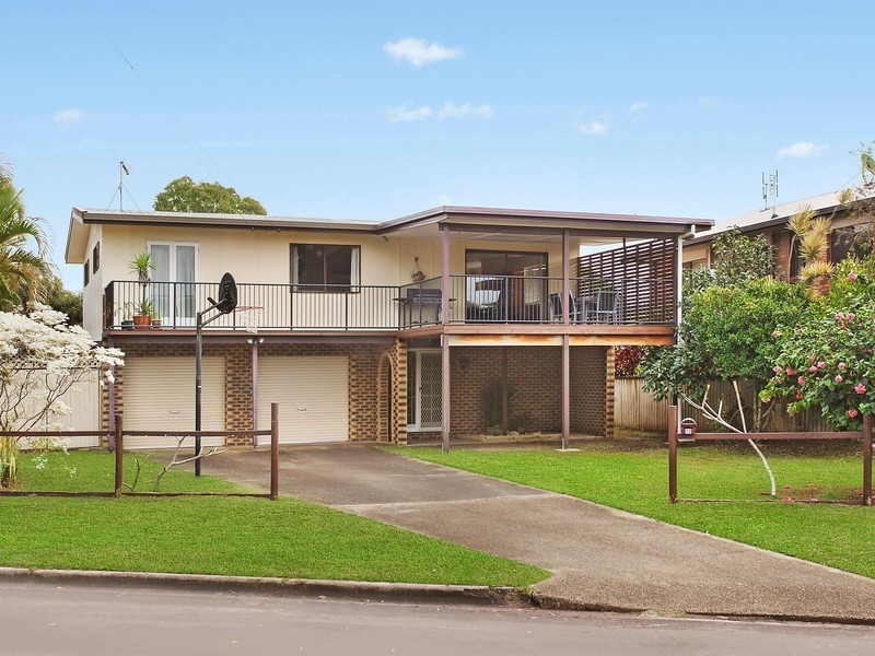 10 Pelican Place, Tweed Heads West NSW 2485