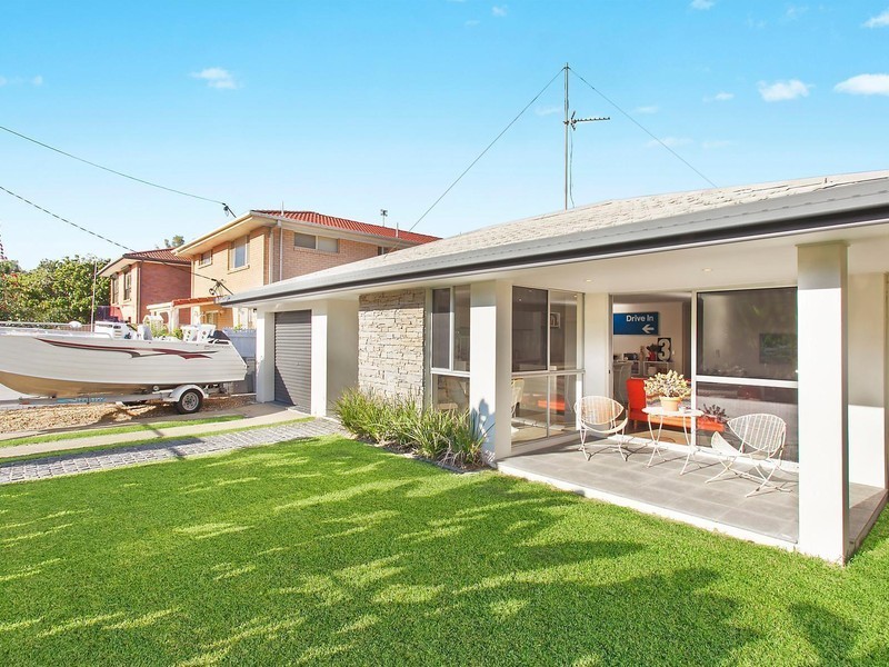 24A Bolton Street, Kirra QLD 4225