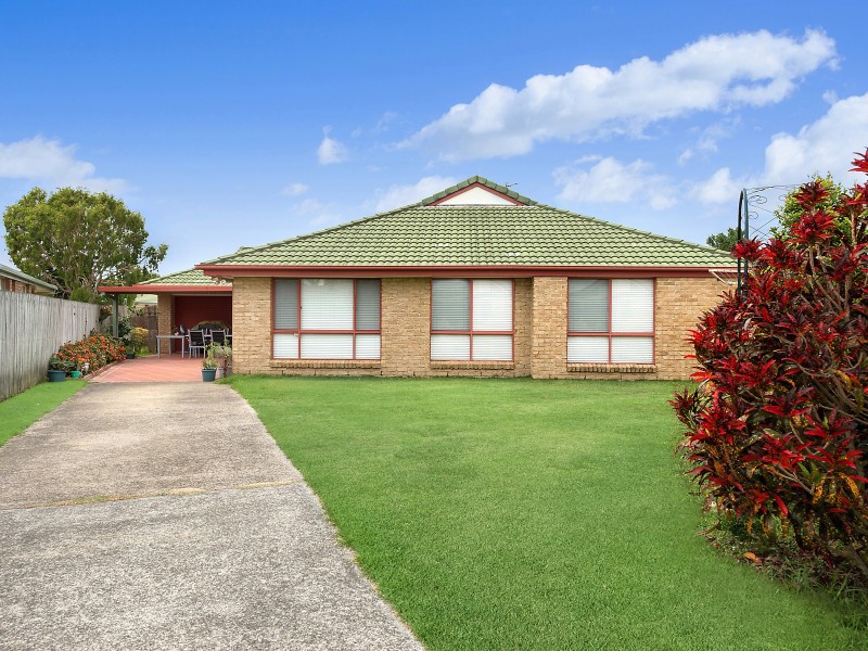 35 Birkdale Court, Banora Point NSW 2486