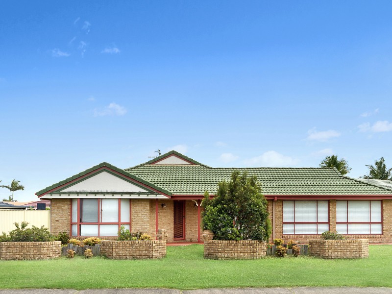 35 Birkdale Court, Banora Point NSW 2486