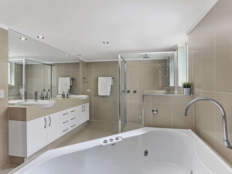 34/24 Seaview Road, Banora Point NSW 2486