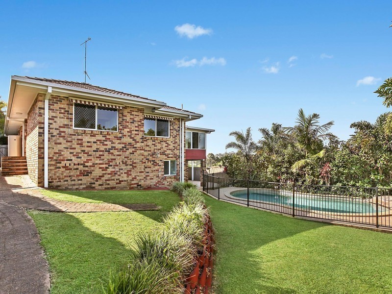 1 Cedar Ridge, Banora Point NSW 2486