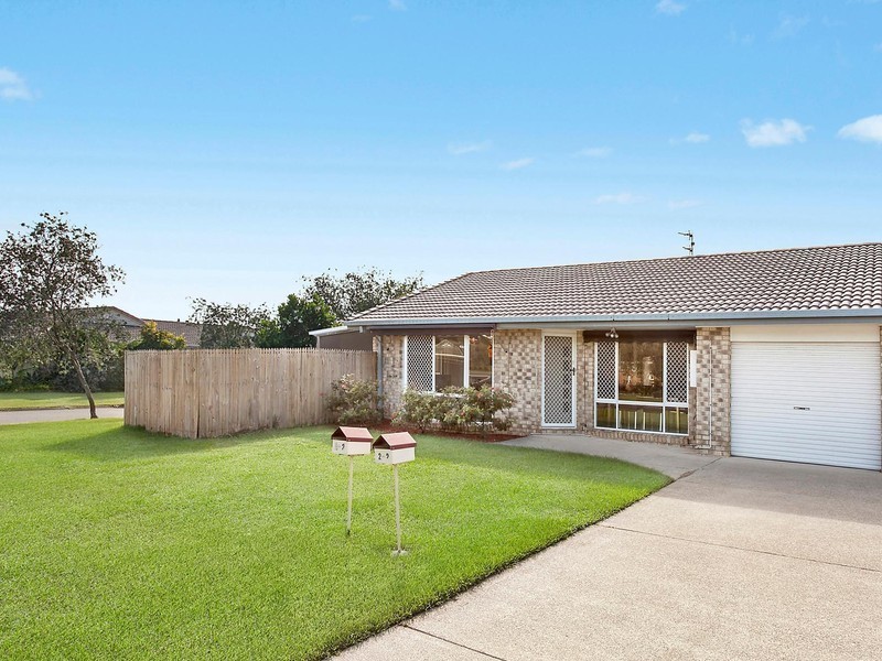 1/2 Alpina Place, Banora Point NSW 2486