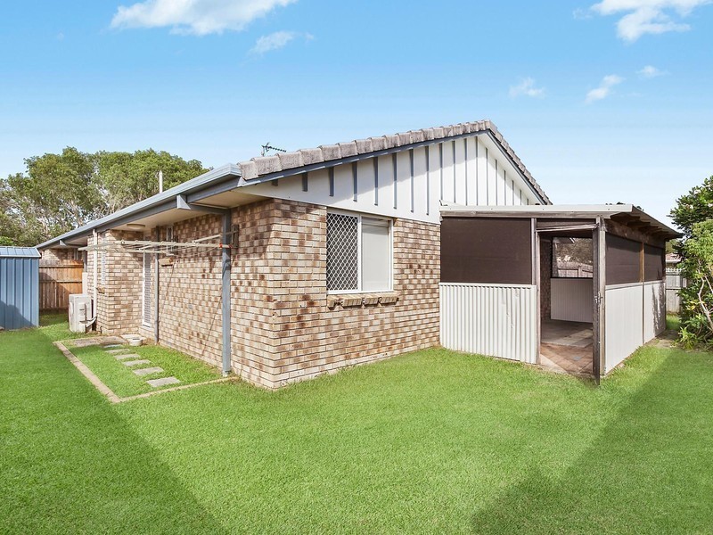 1/2 Alpina Place, Banora Point NSW 2486