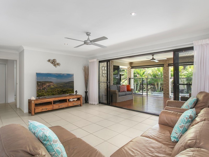 4 Mourne Terrace, Banora Point NSW 2486
