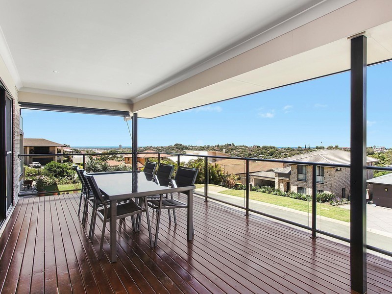 4 Mourne Terrace, Banora Point NSW 2486