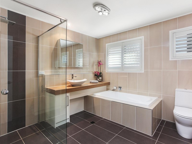 13 Brighton Street, Banora Point NSW 2486