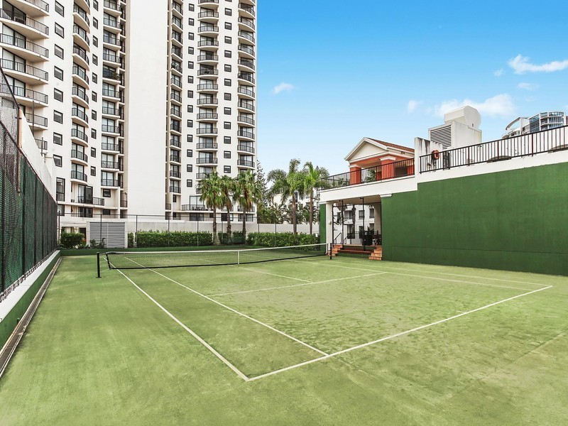 1607/88 Marine Parade, Coolangatta QLD 4225