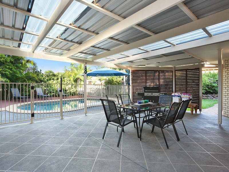 1 Buncrana Terrace, Banora Point NSW 2486