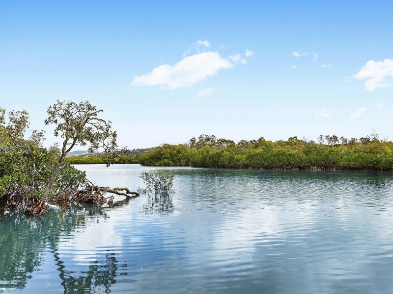 22 Lakeview Parade, Tweed Heads South NSW 2486