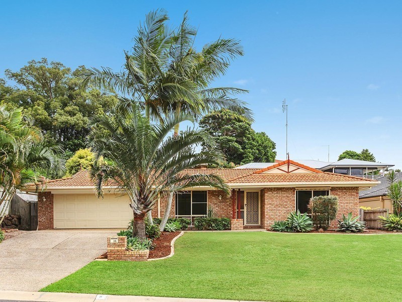 28 Grassmere Court, Banora Point NSW 2486