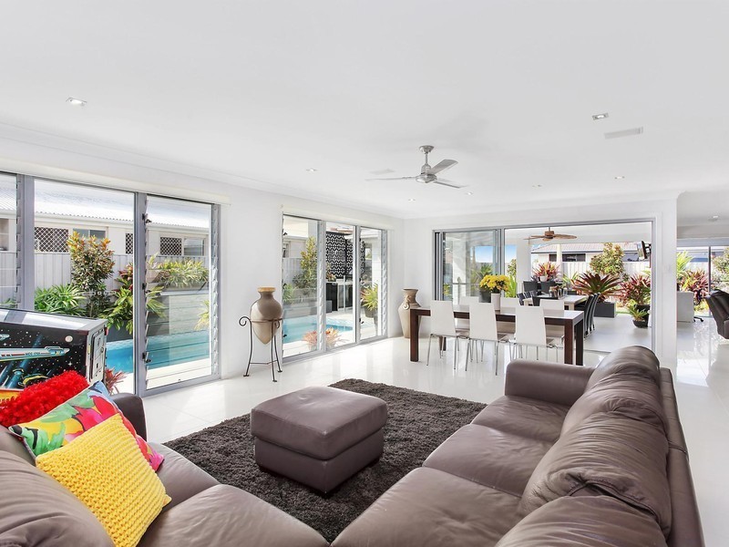 96 Botanical Circuit, Banora Point NSW 2486