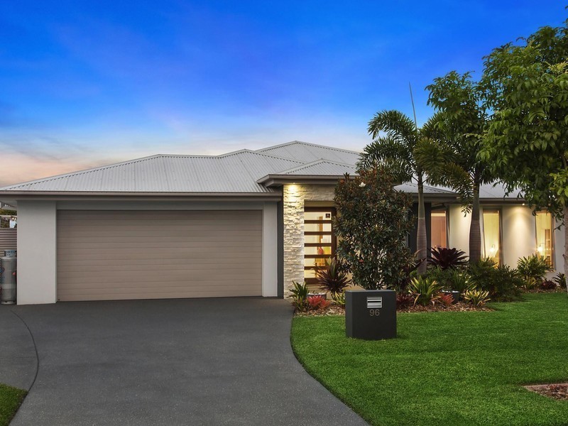 96 Botanical Circuit, Banora Point NSW 2486