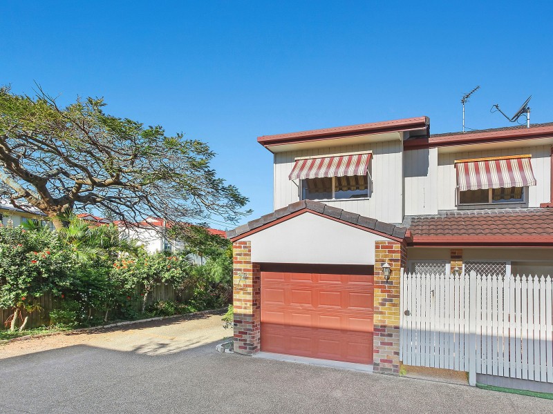 1/9 Churchill Street, Kirra QLD 4225