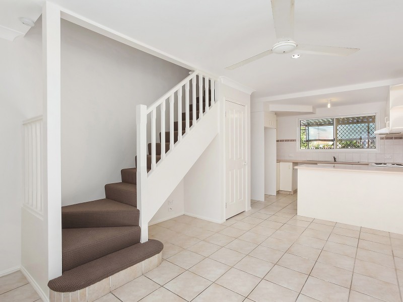 1/9 Churchill Street, Kirra QLD 4225