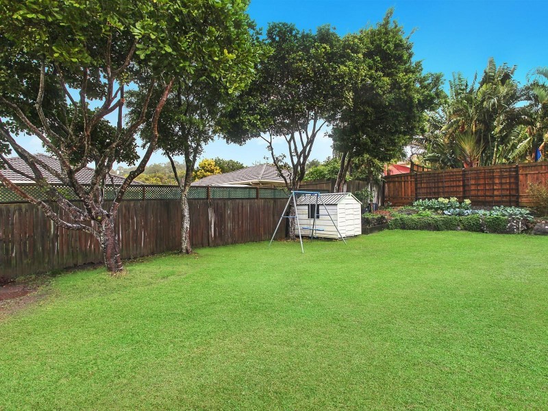 4 Periwinkle Place, Tugun QLD 4224