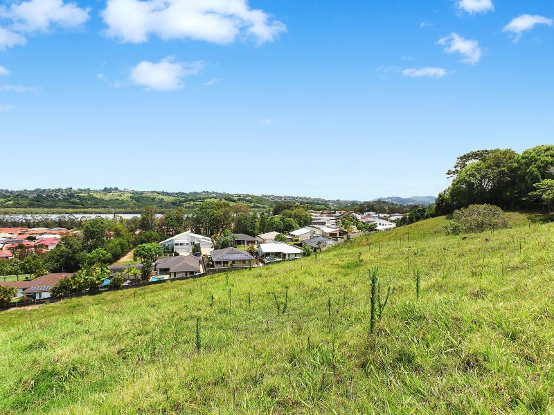 47 Champagne Drive, Tweed Heads South NSW 2486