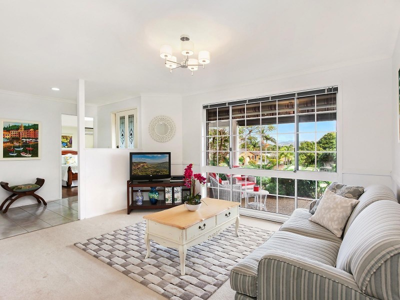 4 Gleneagles Place, Banora Point NSW 2486