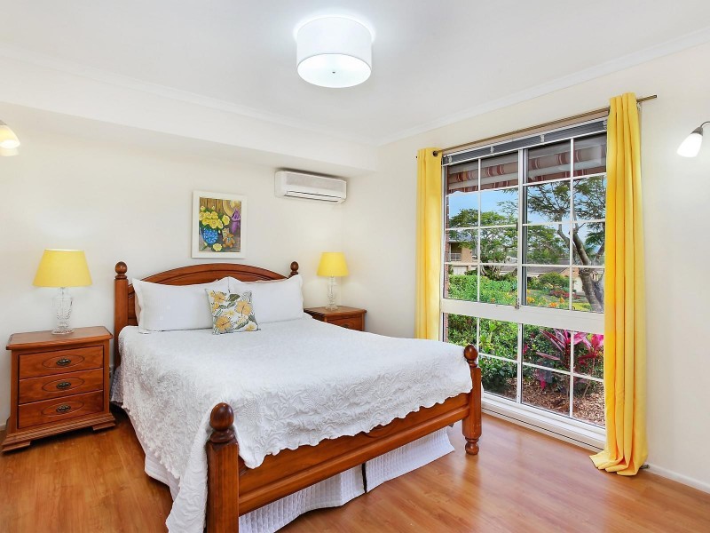 4 Gleneagles Place, Banora Point NSW 2486