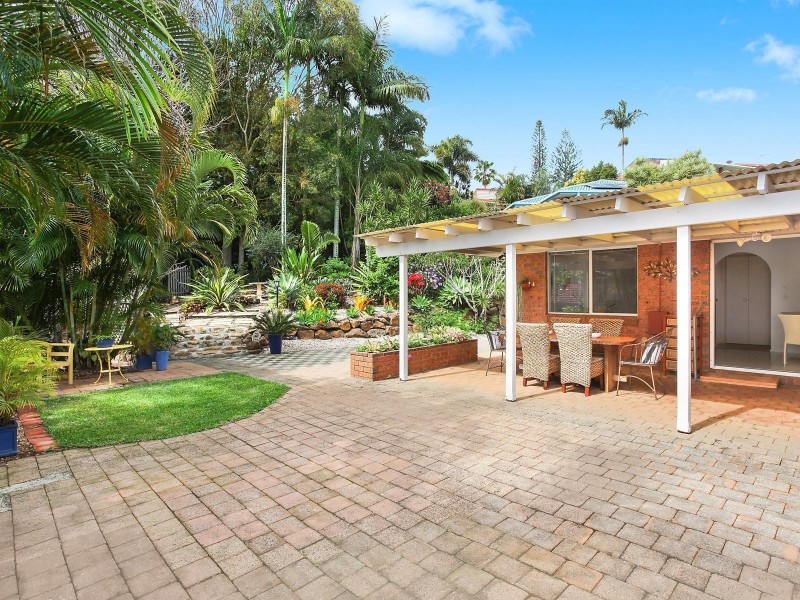 4 Gleneagles Place, Banora Point NSW 2486