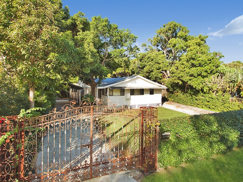 32 Lagoon Road, Fingal Head NSW 2487