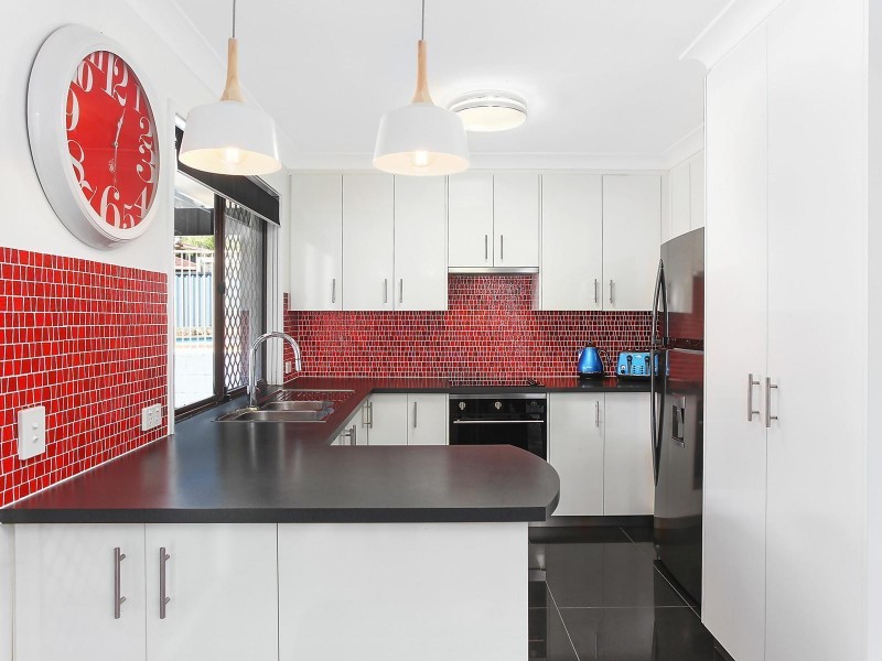 36 Ironbark Street, Elanora QLD 4221