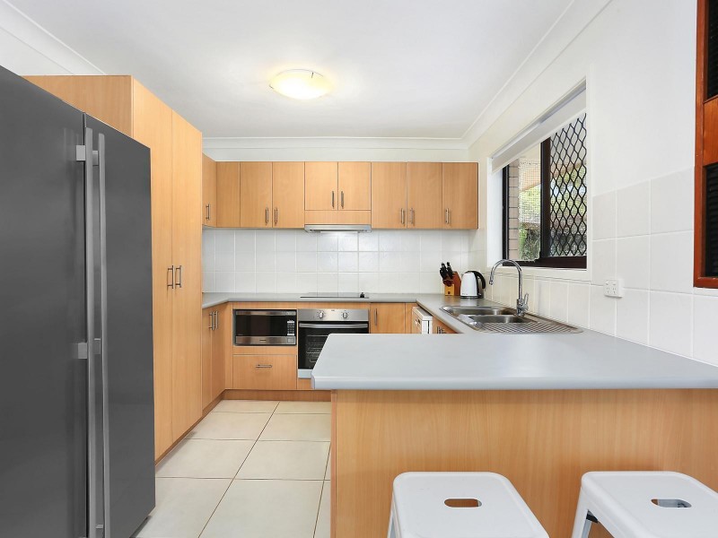 33 Mainsail Street, Currumbin Waters QLD 4223