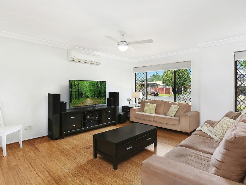 33 Mainsail Street, Currumbin Waters QLD 4223