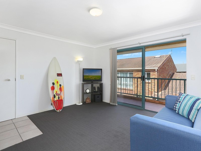 11/56 Coolangatta Road, Coolangatta QLD 4225