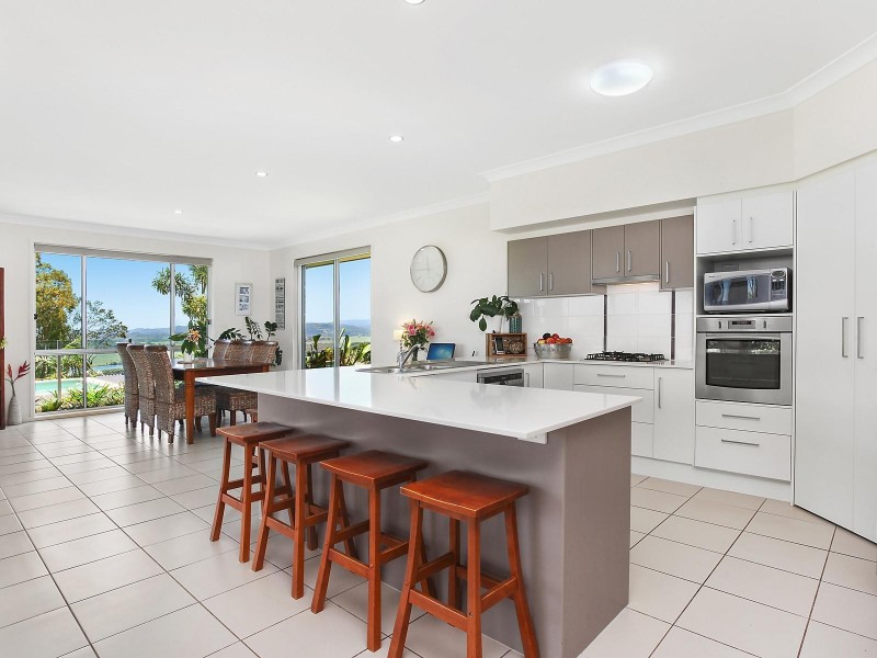 31 Sunnycrest Drive, Terranora NSW 2486