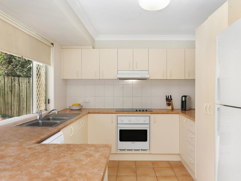 4 Periwinkle Crescent, Tugun QLD 4224