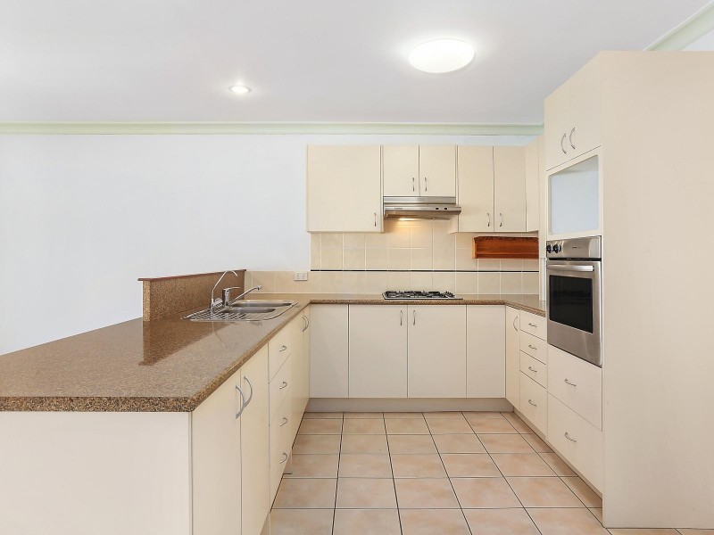 2/22 Shallow Bay Drive, Tweed Heads South NSW 2486