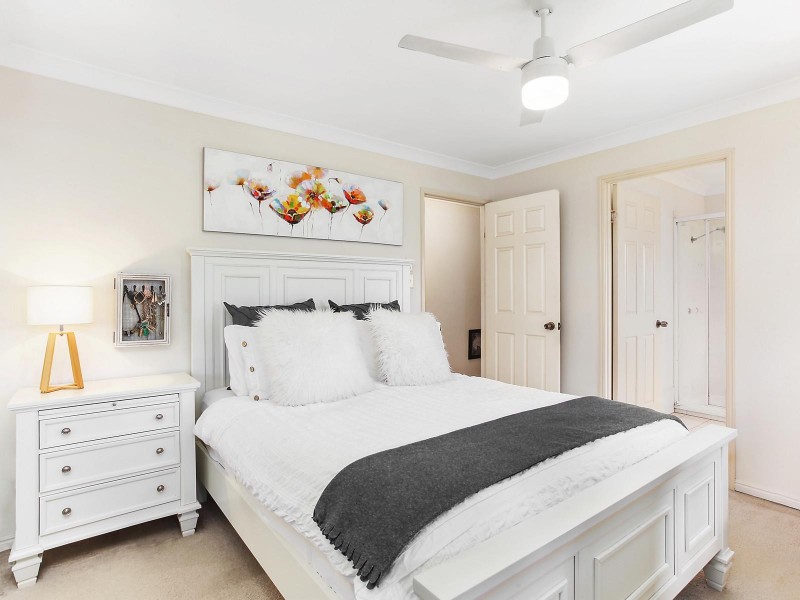 2/40 Coolangatta Road, Kirra QLD 4225