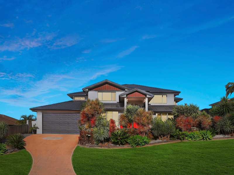 70 Lochlomond Drive, Banora Point NSW 2486