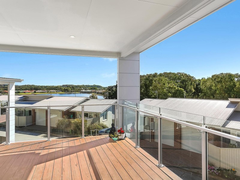 27/1A Pioneer Parade, Banora Point NSW 2486