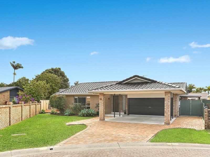 52 Bergamont Street, Elanora QLD 4221