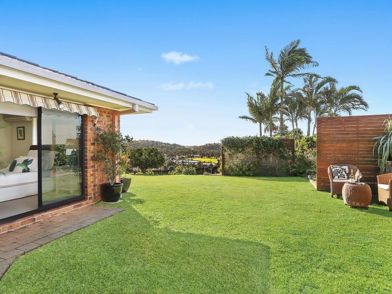 2 Oakland Parade, Banora Point NSW 2486