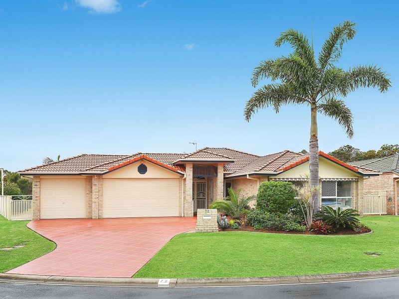 72 Riversdale Boulevard, Banora Point NSW 2486