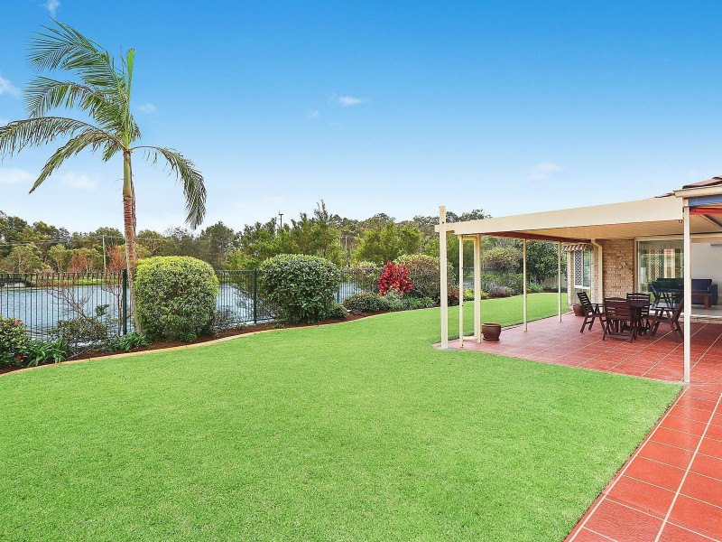 72 Riversdale Boulevard, Banora Point NSW 2486